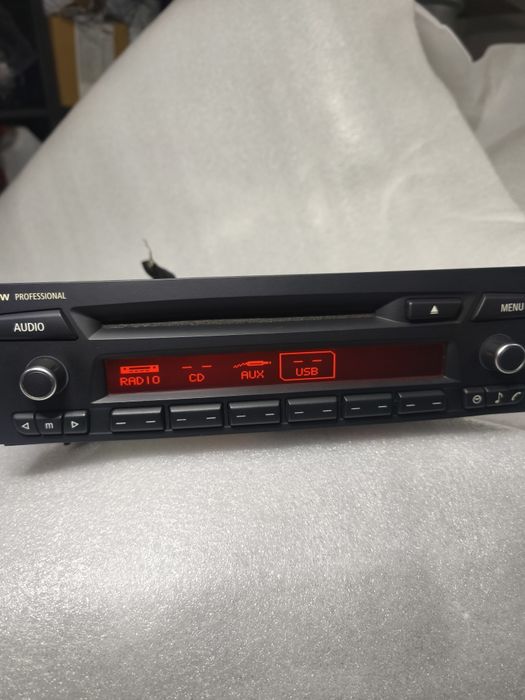 Rádio BMW Professional CD73 c/ USB