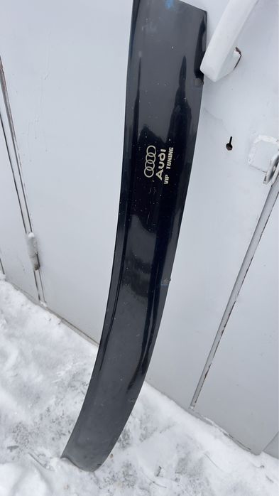 Дефлектор капота(мухобійка)Ауді 80 б3