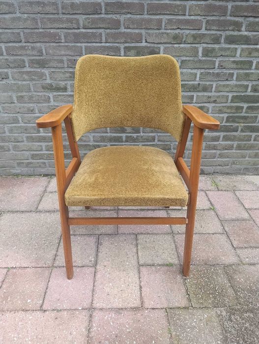 4 cadeiras vintage anos 60 – madeira e tecido mostarda – mid-century