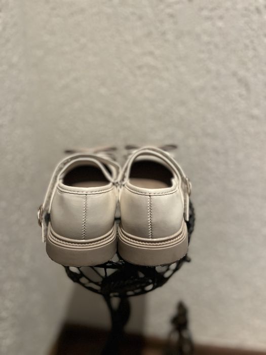 Туфельки бежеві для дівчинки