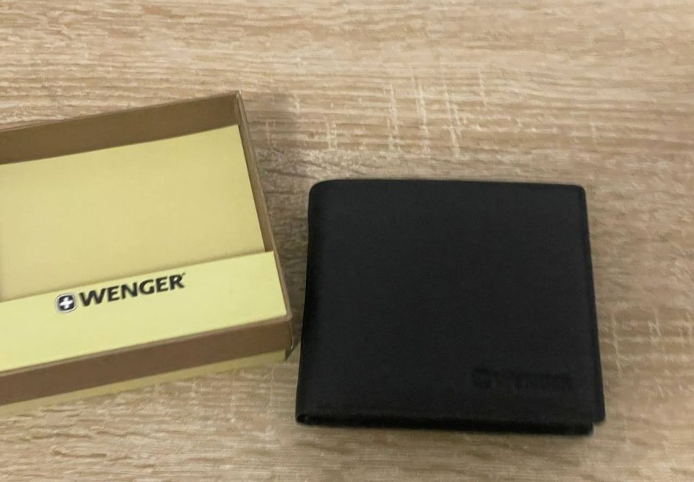 Wenger чоловічий гаманець портмоне. Буйволяча шкіра.Швейцарія Оригінал