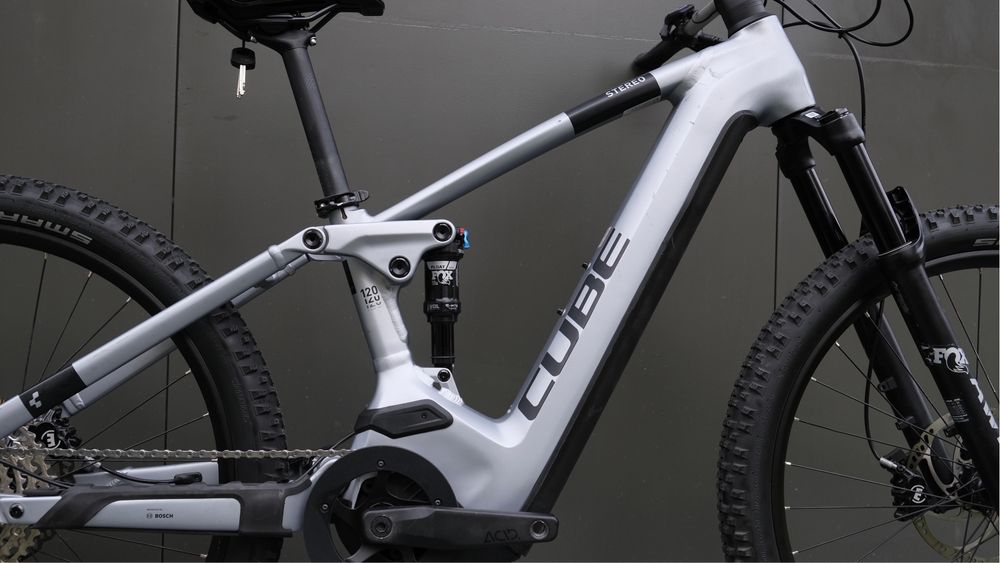 Електровелосипед двопідвіс Cube Stereo 120 Race Bosch Smart System