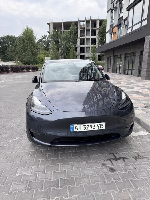 Tesla Model Y 2021 VIN LRWYGCEK0MC063496 фото оголошення 8 з 18