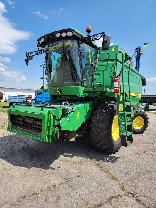 Комбаїн JohnDeere