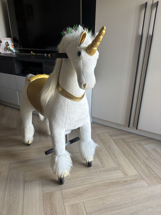 Jednorozec duzy na kólkach