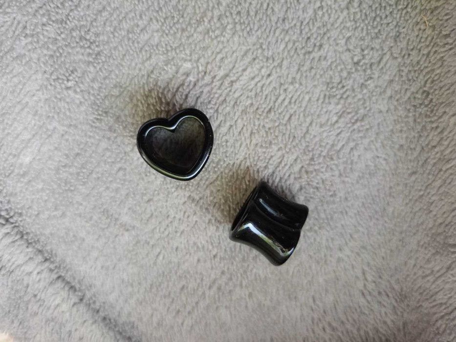 Акрилові тунелі | тоннели у формі сердечок 14 мм, чорні.