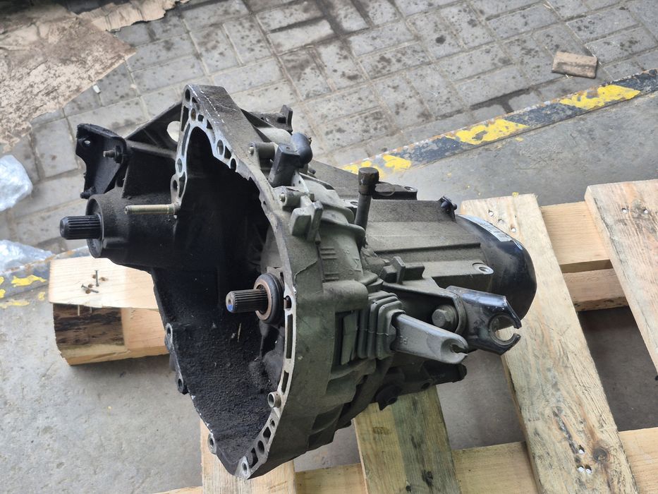 Коробка передач 1.5 1.6 1.8 1.9 2.0 Renault