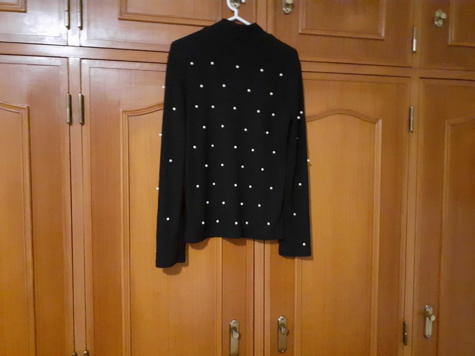Camisola com Pérolas da Stradivarius L