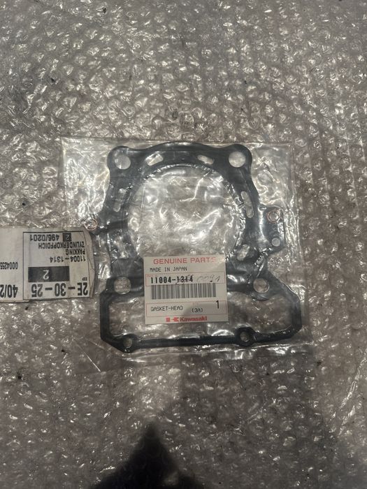 Uszczelka głowicy Kawasaki 11004/1314/11004/0091 KLX300 KLX 300R V506