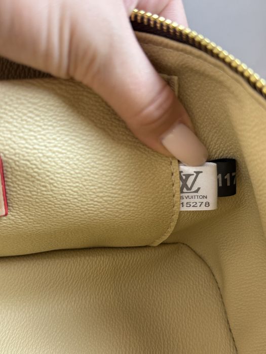 Косметичка Луї Вітон |  Louis Vuitton Nice BB та Nice Mi