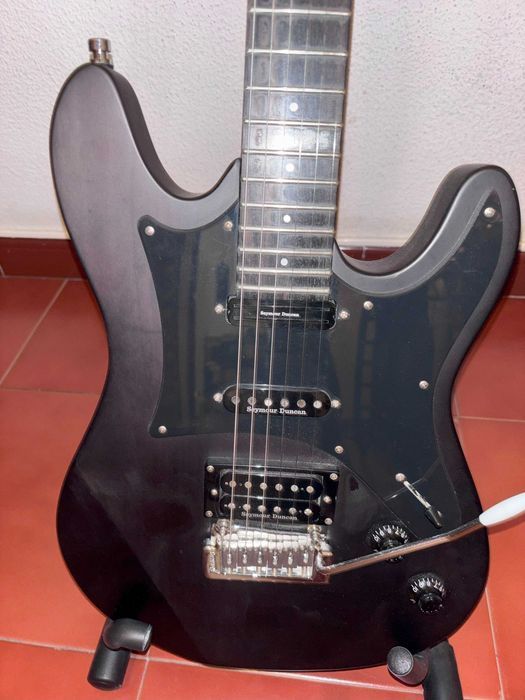 Guitarra Framus D Series Diablo Pro Preta