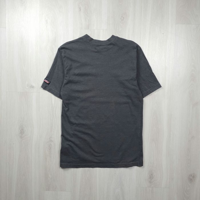 T-shirt Dickies lisa cinza escuro 100% algodão com bolso frontal