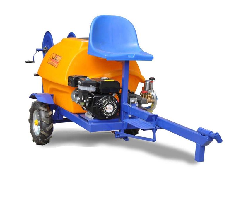Opryskiwacz do ciągnika jednoosiowego glebogryzarki 300L spalinowy 7KM
