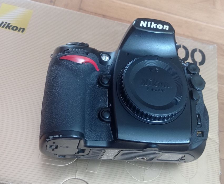 Nikon d 700  lustrzanka
