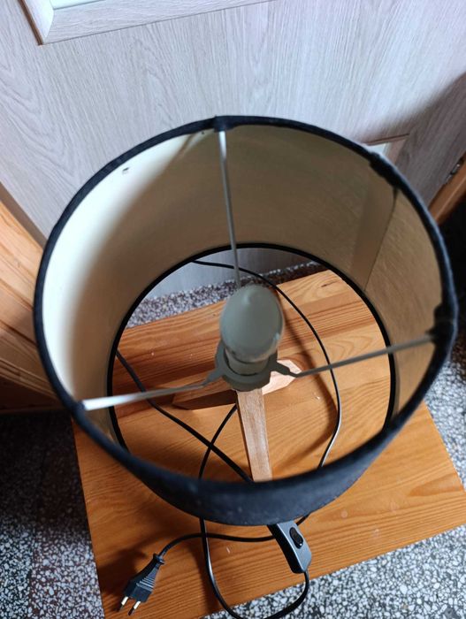 Lampka nocna stojąca
