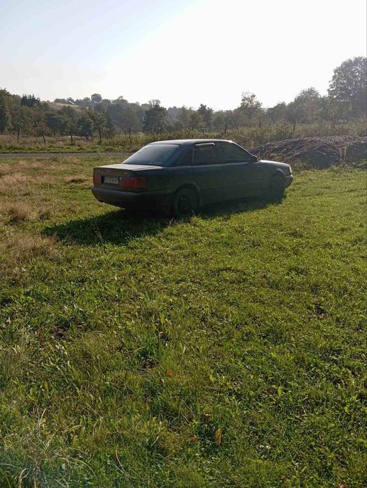 Ауді 100с 4 в доброму стані