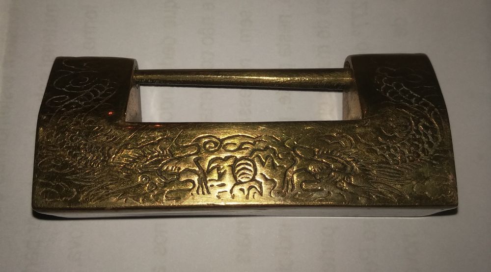 Cadeados chineses antigos em latão (Bronze)