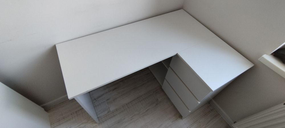 Biurko narożne białe