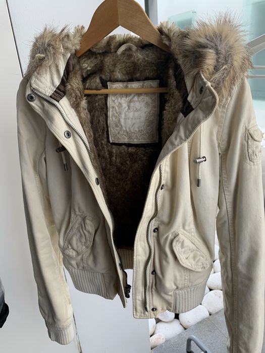 Roupa de marca. Roccobarocco. Trussardi. Just cavalli. Angelo marani. Moscchino. Entre outras. Calcas e partes de cima.