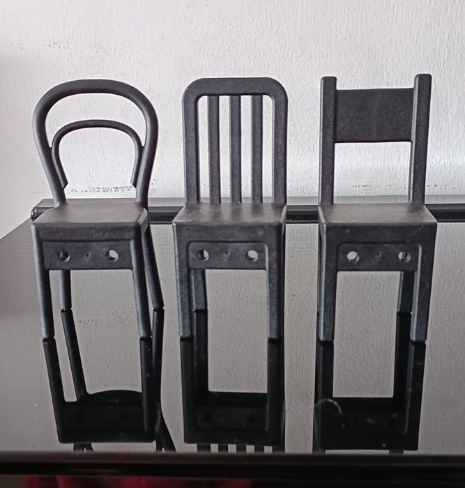 Cabides "cadeiras" IKEA