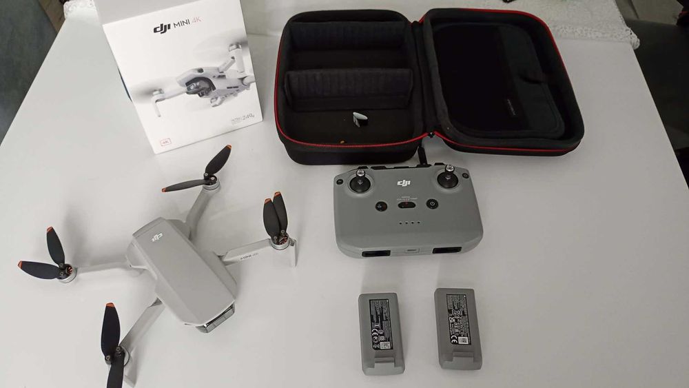 Dron DJI Mini 4K , 2 akumulatorki, dedykowany futerał ,