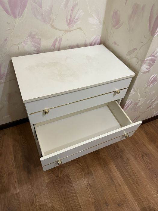 Продам спальный гарнитур