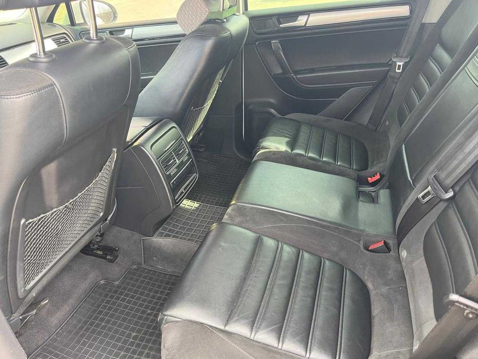 Продаю авто Volkswagen Touareg