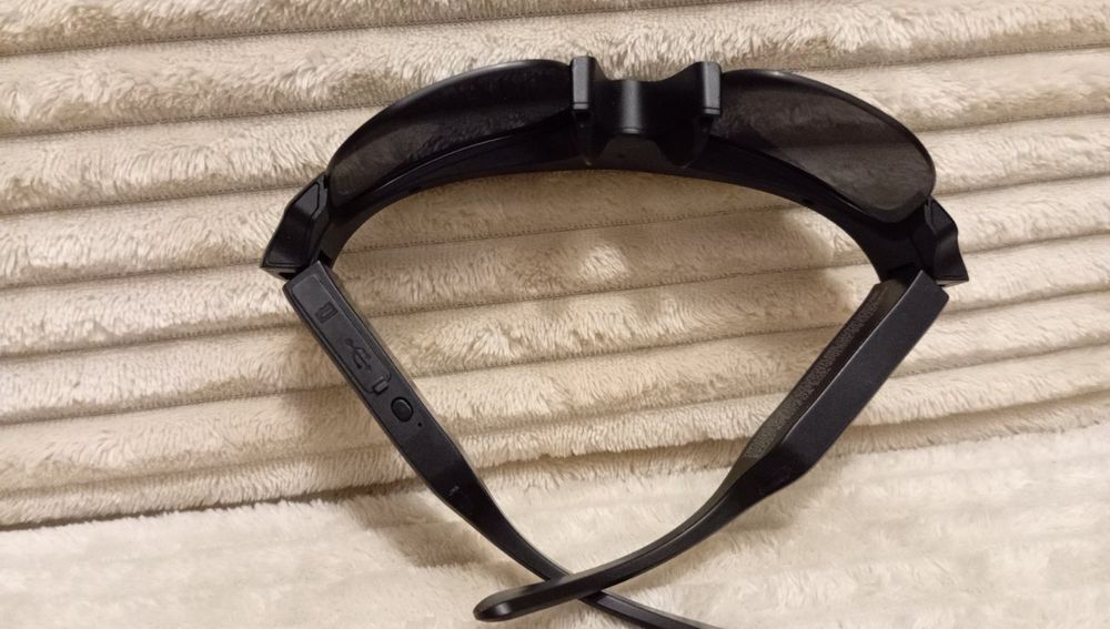 Окуляри з камерою