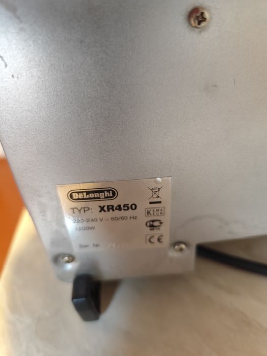 Міні-пічка Delonghi XR450