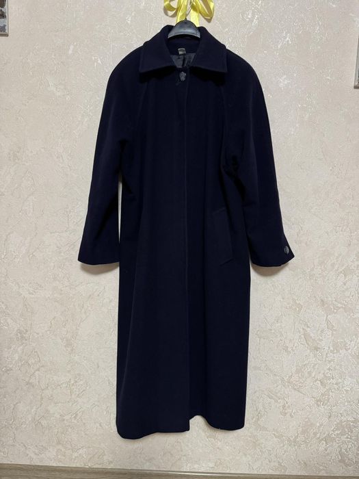 Жіноче пальто стильне елегантне вишукане.