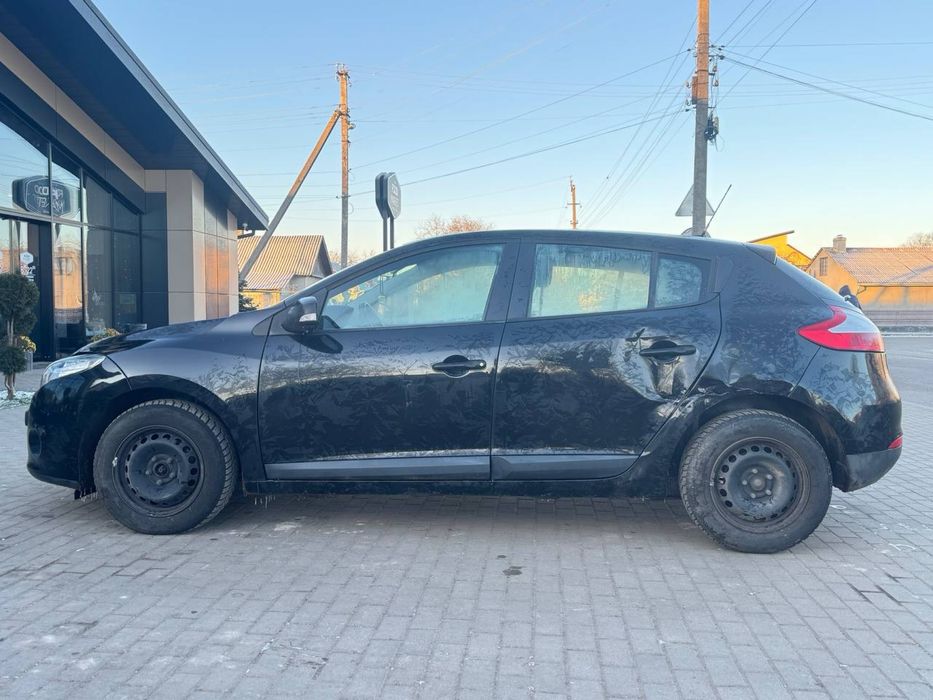 Рено меган3 1.6 бенз недорого хетчбек 187тис рідного