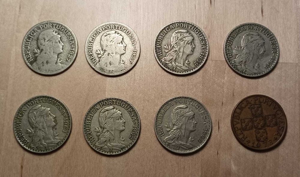Moedas de 1 Escudo da Republica Portuguesa