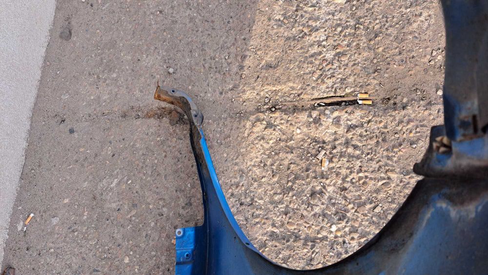 Błotnik prawy Audi A3 8L LY5T