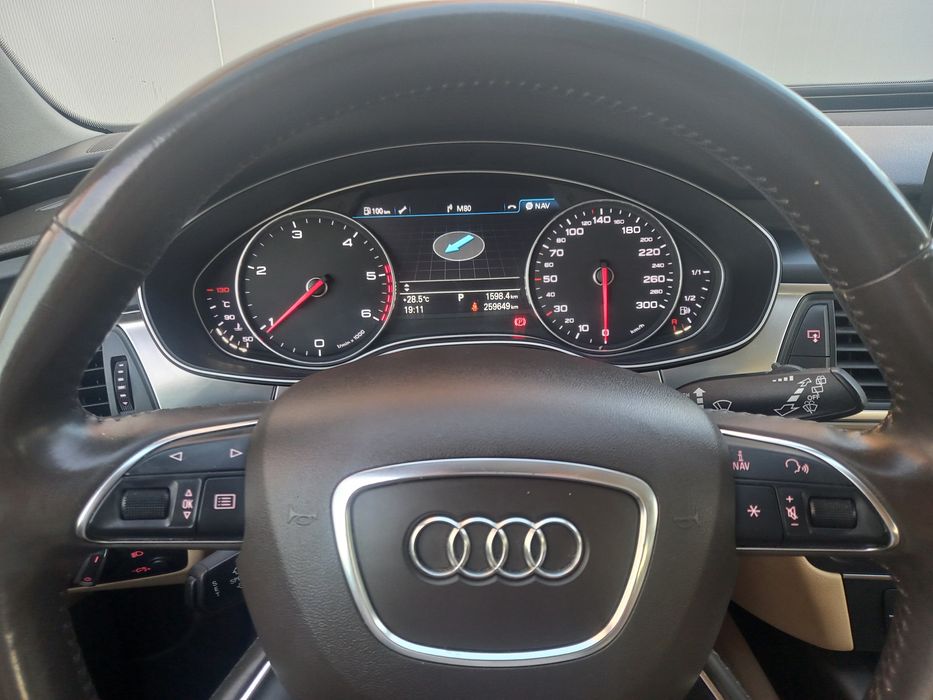 Audi A6 Avant 2.0 TDI Business Line