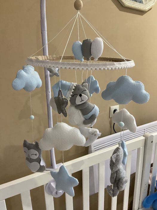 Мобіль з фетру з підсвіткою