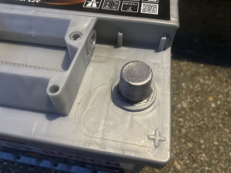 Автомобильный аккумулятор BOSCH S5001 52А Germany (акумулятор авто)