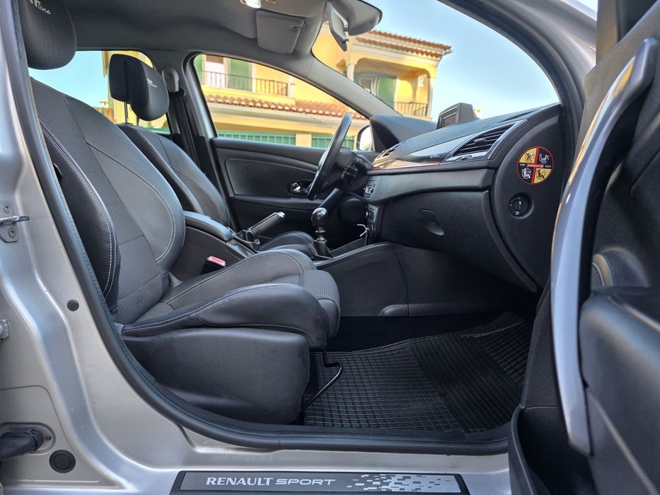 Renault Mégane GT Line Sport Tourer 1.5 DCI — Nacional • Impecável • Full Extras • 2014