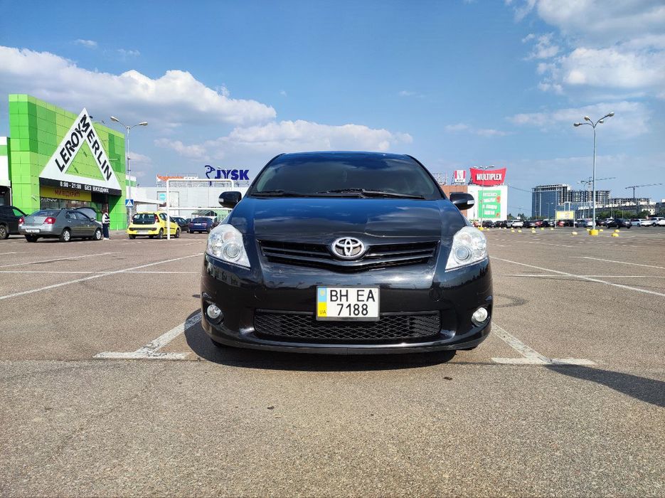 Toyota auris 2011