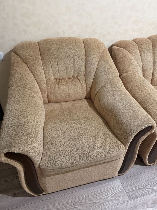 Диван кутовий та крісло
