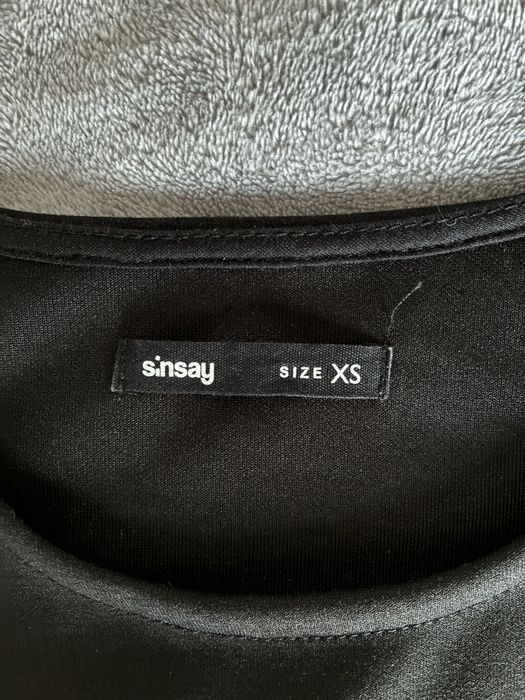 Sukienka damska z długim rękawem