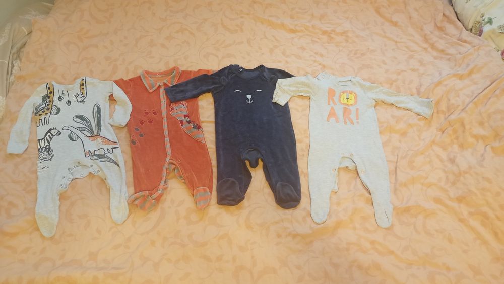 Pajace chłopięce 4 szt r.68