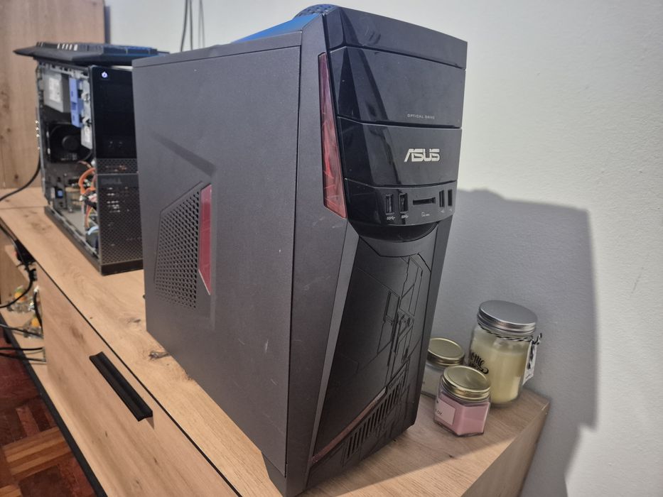 Duas Torres Gaming + Monitor Aoc