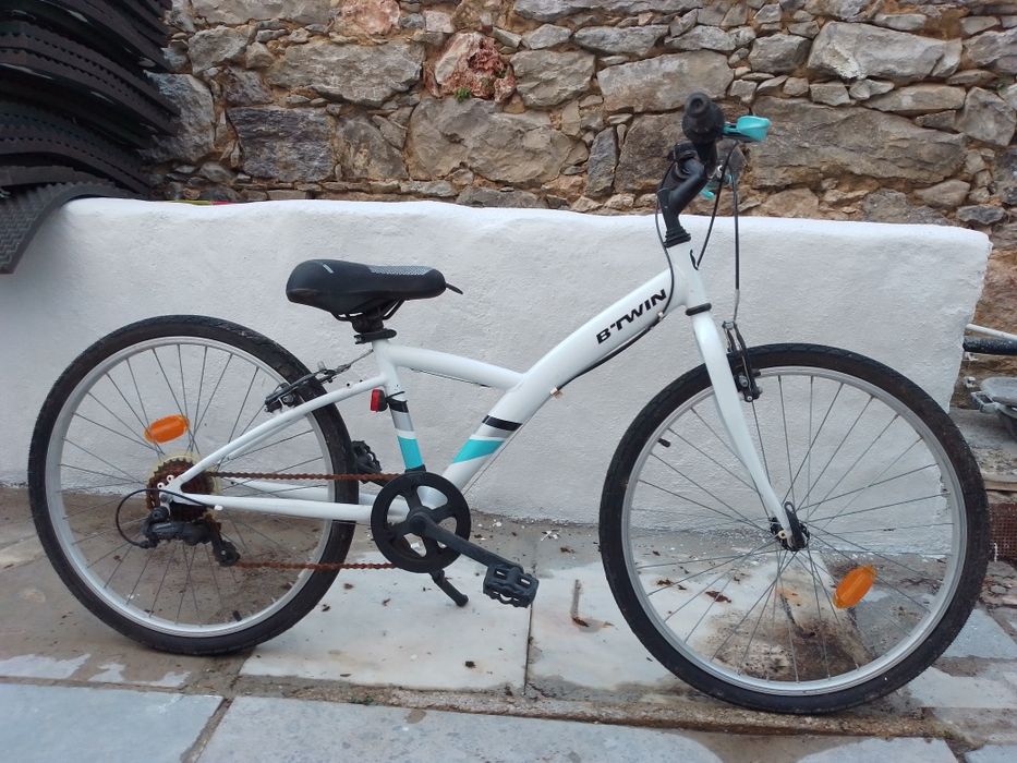 Bicicleta B-TWIN roda 24
