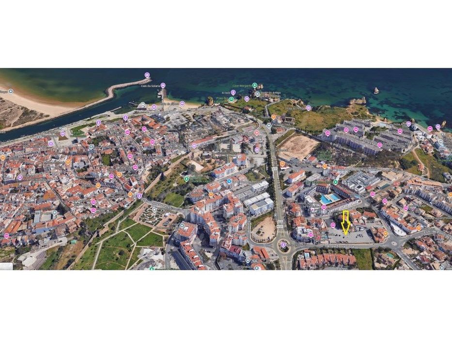 T1 exclusivo em Lagos com amplo terraço