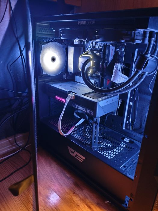 PC Gamingowy Ryzen 7 9800x3D RTX 4070 64GB DDR5 3TB M2 SSD GWARANCJA