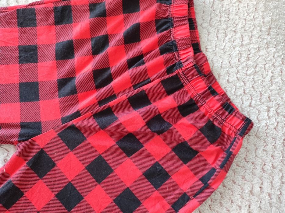 Damskie legginsy w kratkę