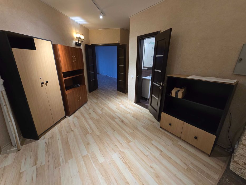 Вільна! Від власника! Продаж 4-к квартири вул. Раїси Окіпної 4. 5 пов.