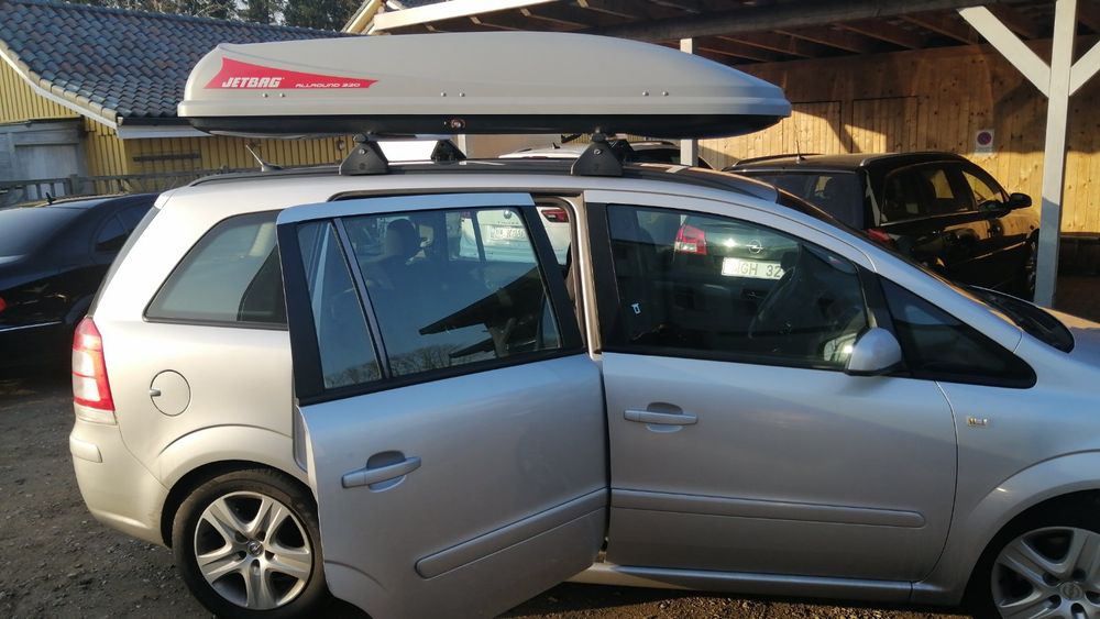 Багажник на крышу Thule JetBag Apollo 500