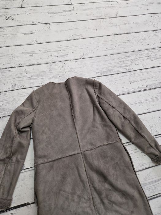 Lukasz Jemiol kurtka plaszczyk zamszowy Łukasz Jemioł