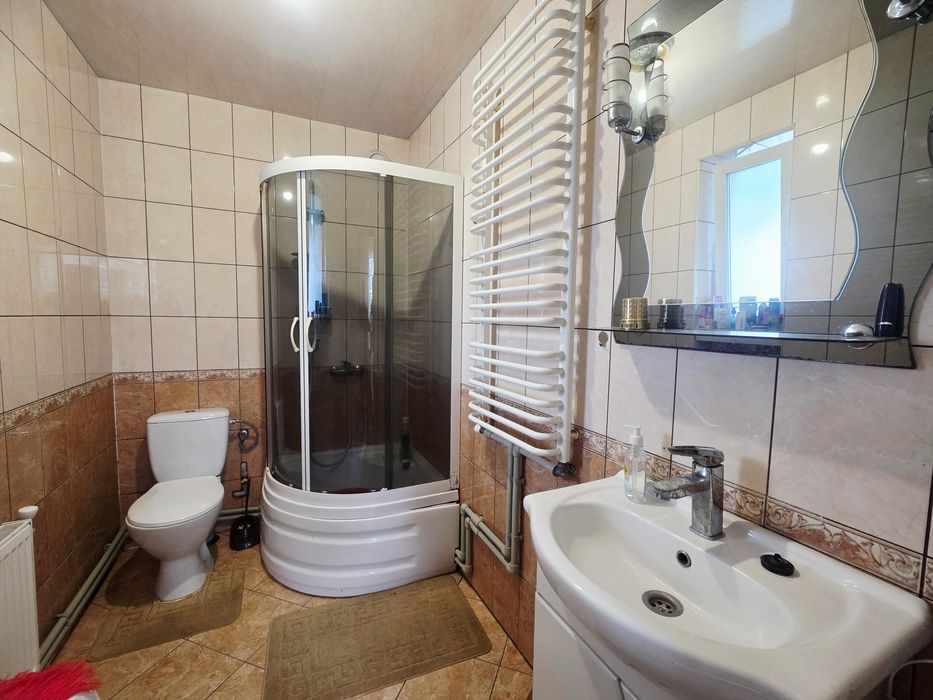Продається  будинок. Працюєм з бюджетними коштами.